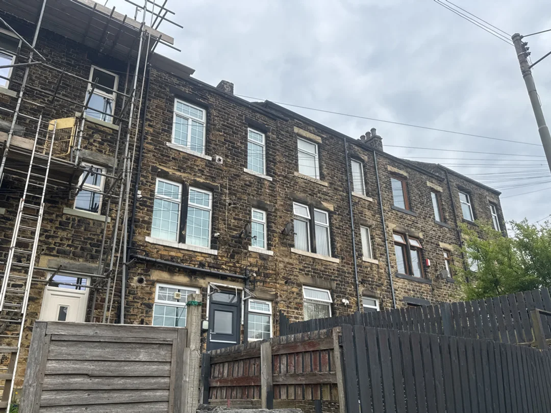 Rear elevation of a stone Bradford mid-terrace surveyed by Vertex